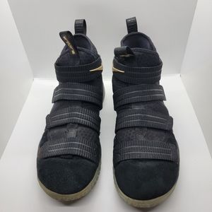 Lebron soldier 11 finals